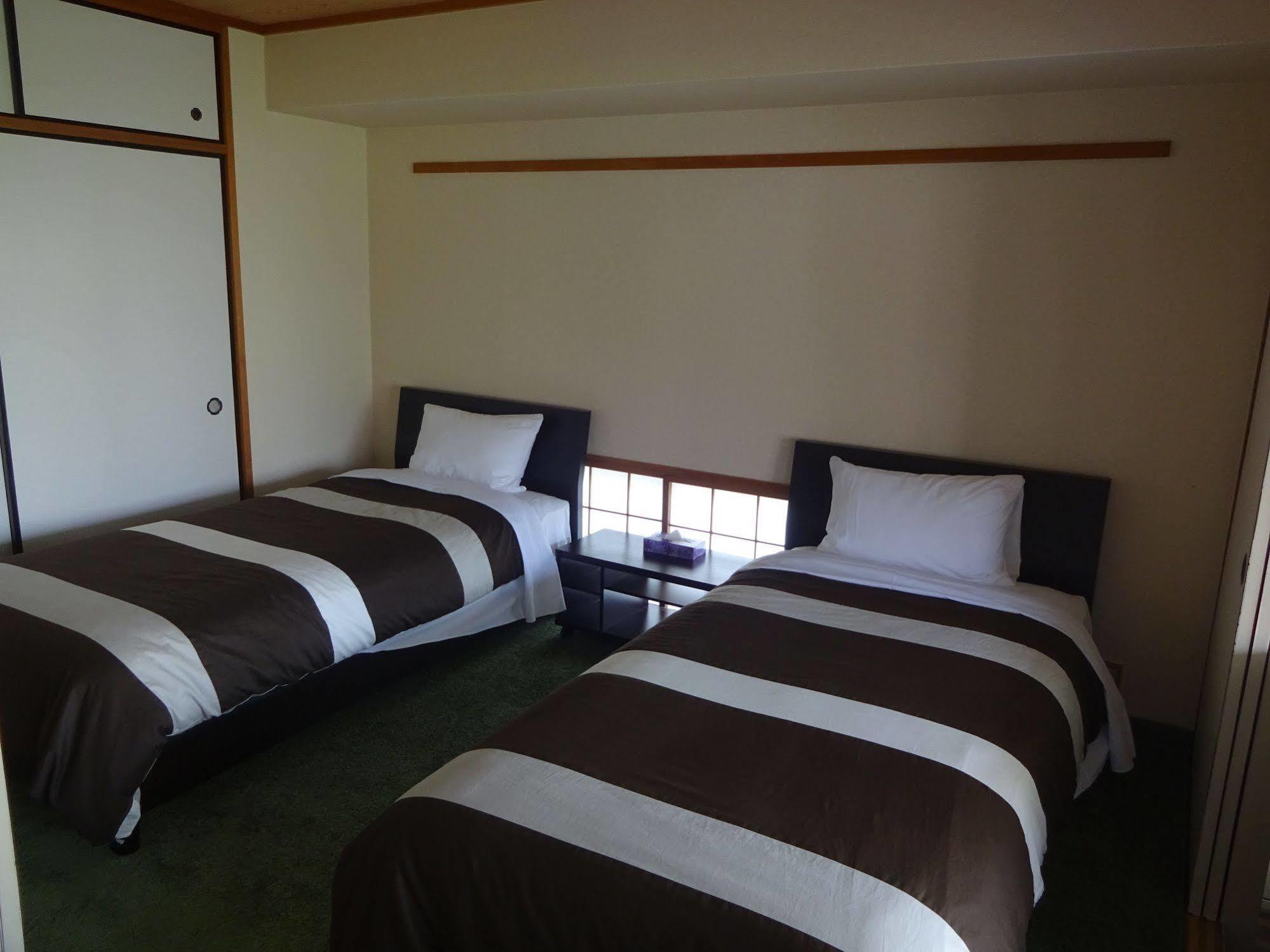 Hotel Weekly Uehonmachi Osaka Zewnętrze zdjęcie